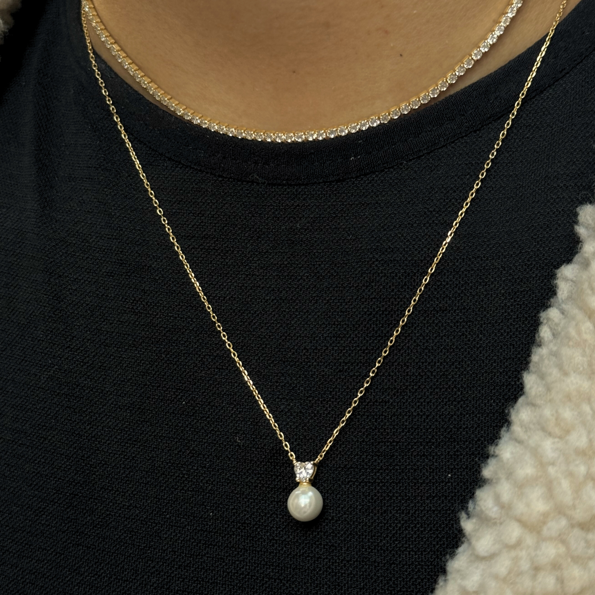 THE SCARLETTE PEARL NECKLACE