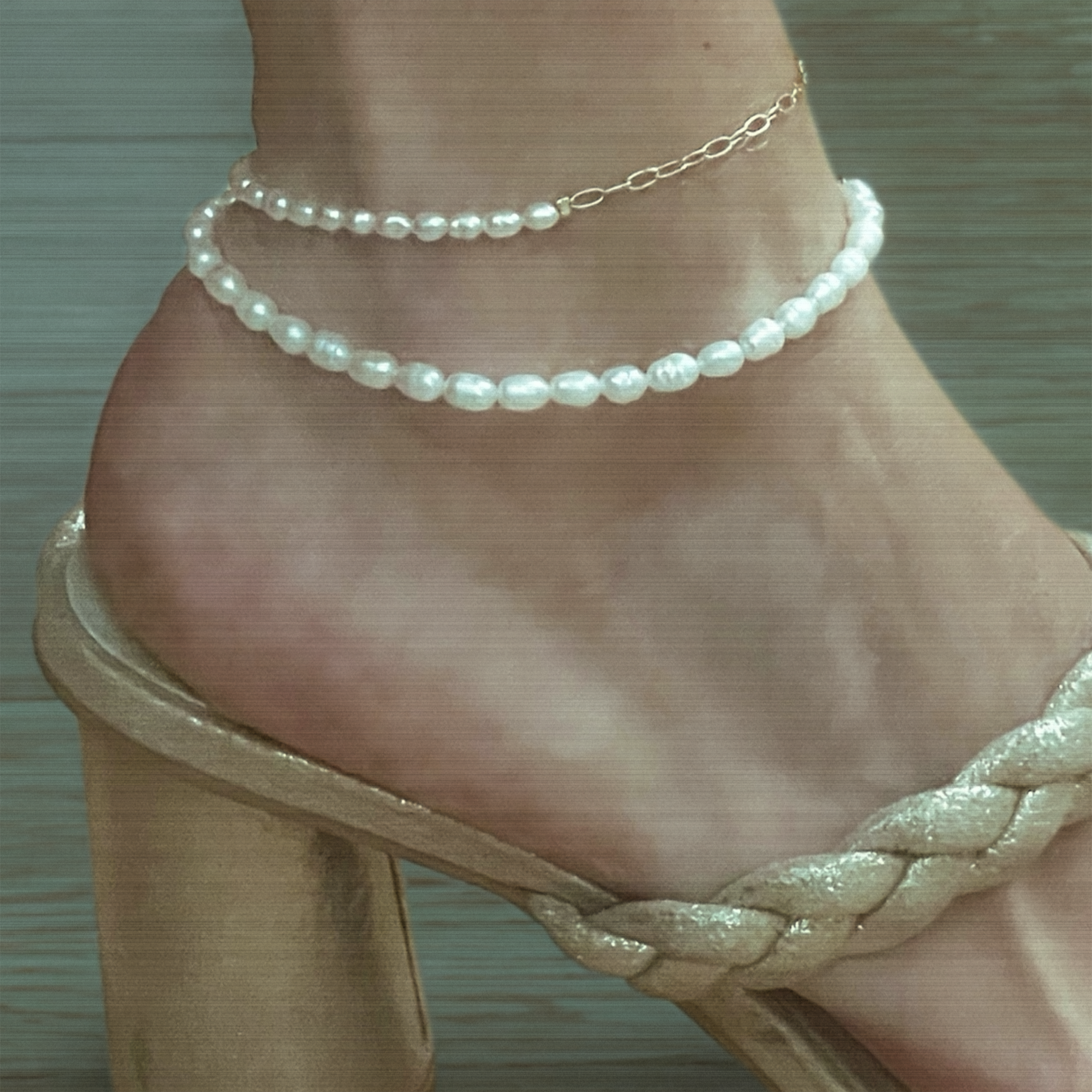 THE PEARL CHAIN ANKLET