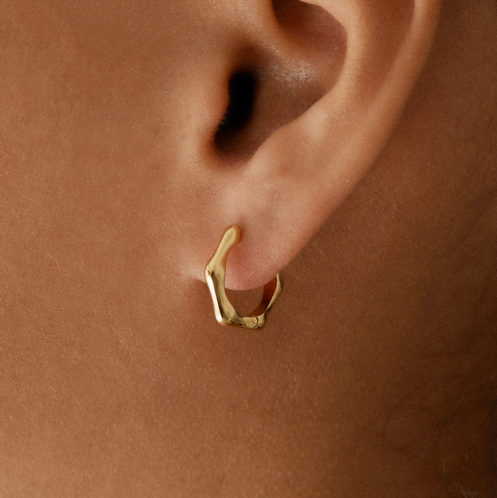 THE BAMBOO HUGGIE EARRING